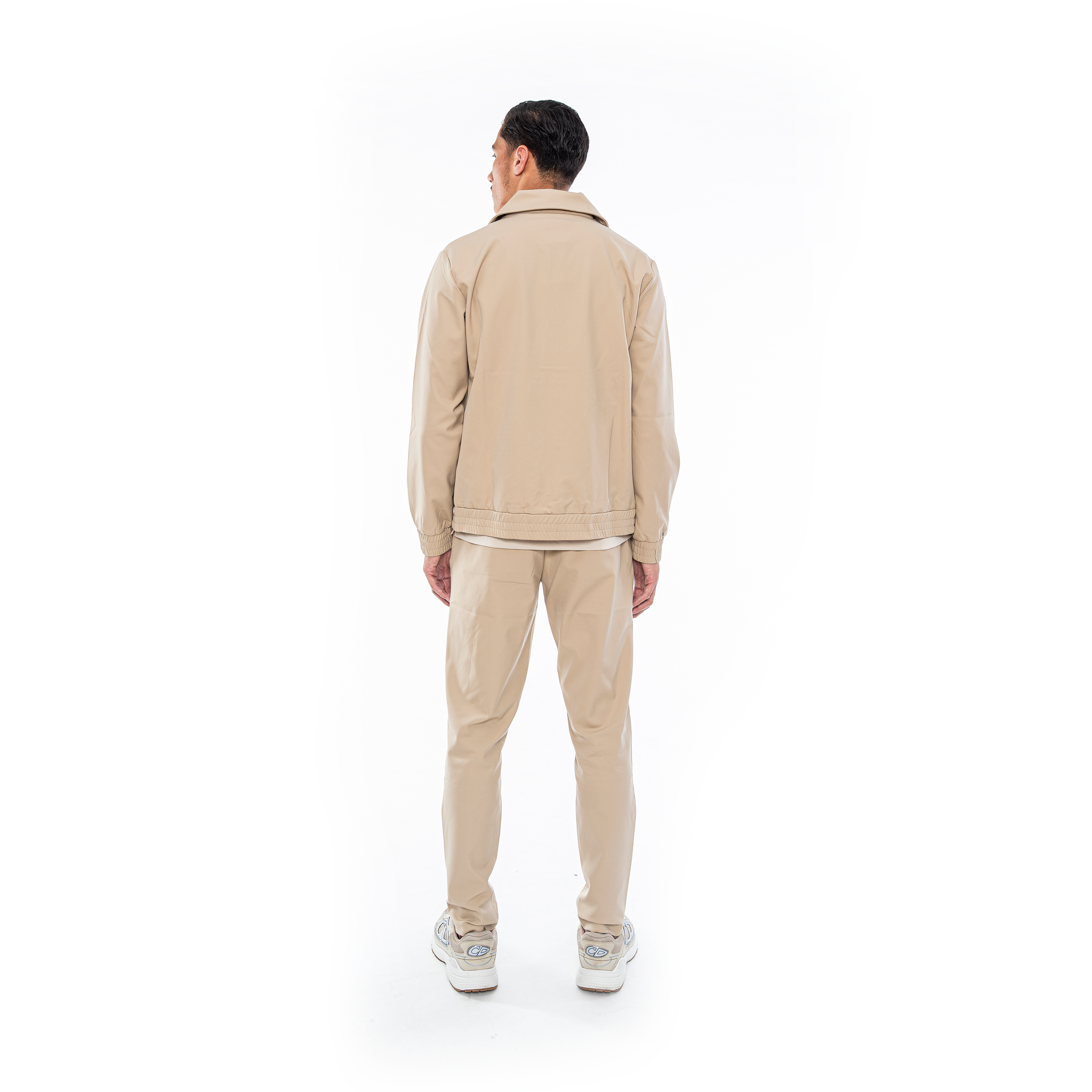 Ivoorbeige pak