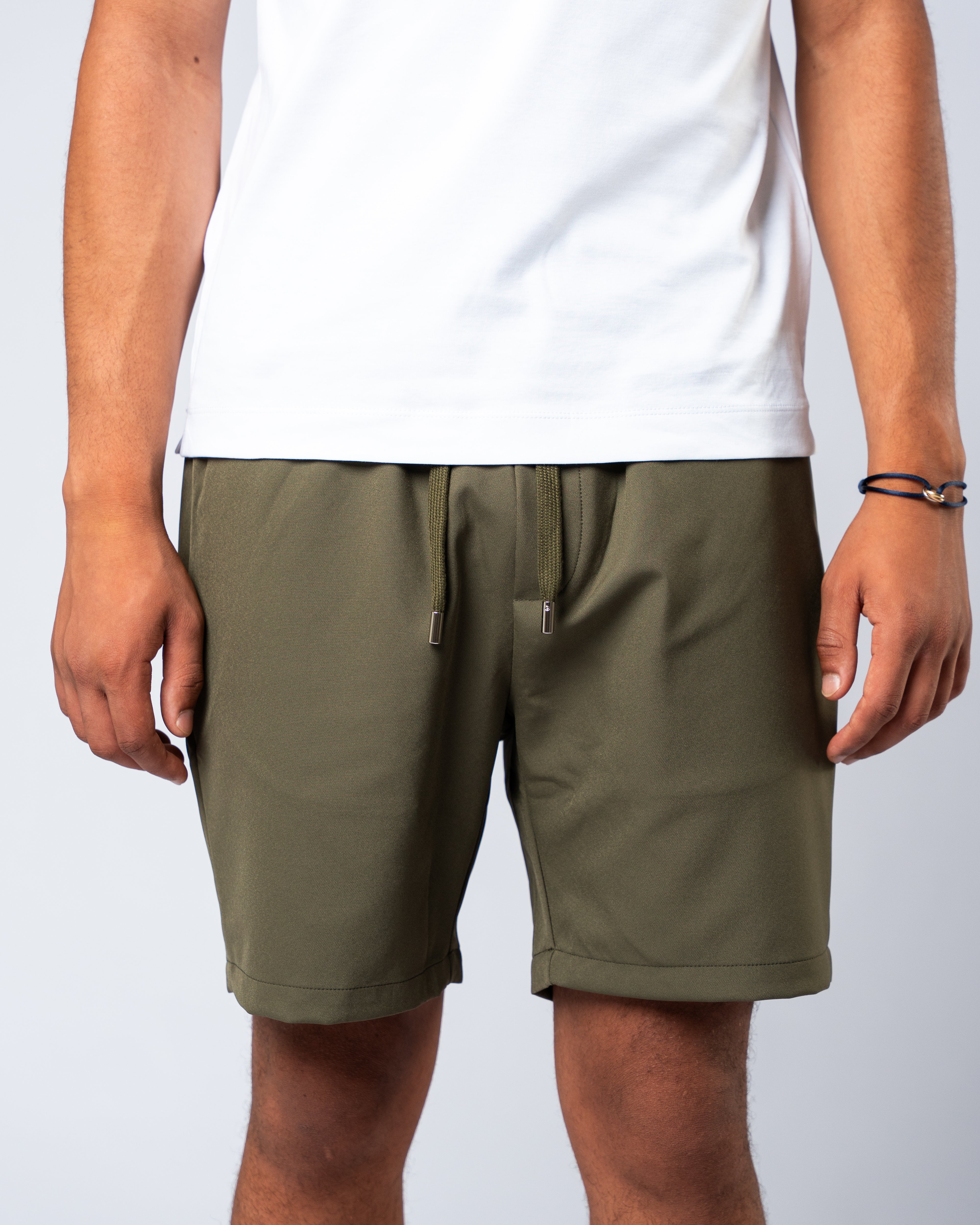 Donkergroene shorts